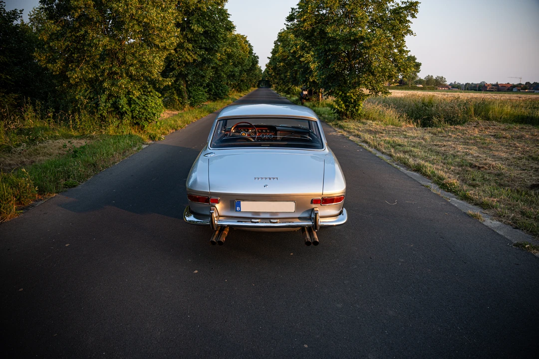 1965 Ferrari 330 GT 2+2 - Image 14 of 31