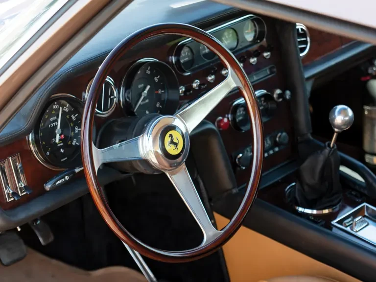 1965 Ferrari 330 GT 2+2 - Image 25 of 27
