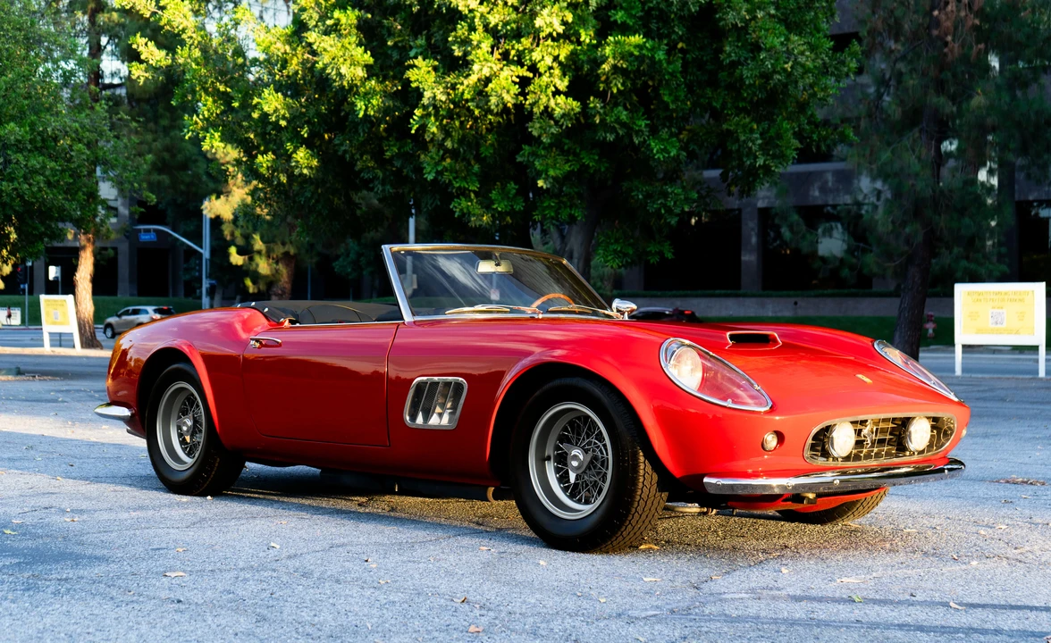 1965 Ferrari 330 GT 2+2 - Image 27 of 31