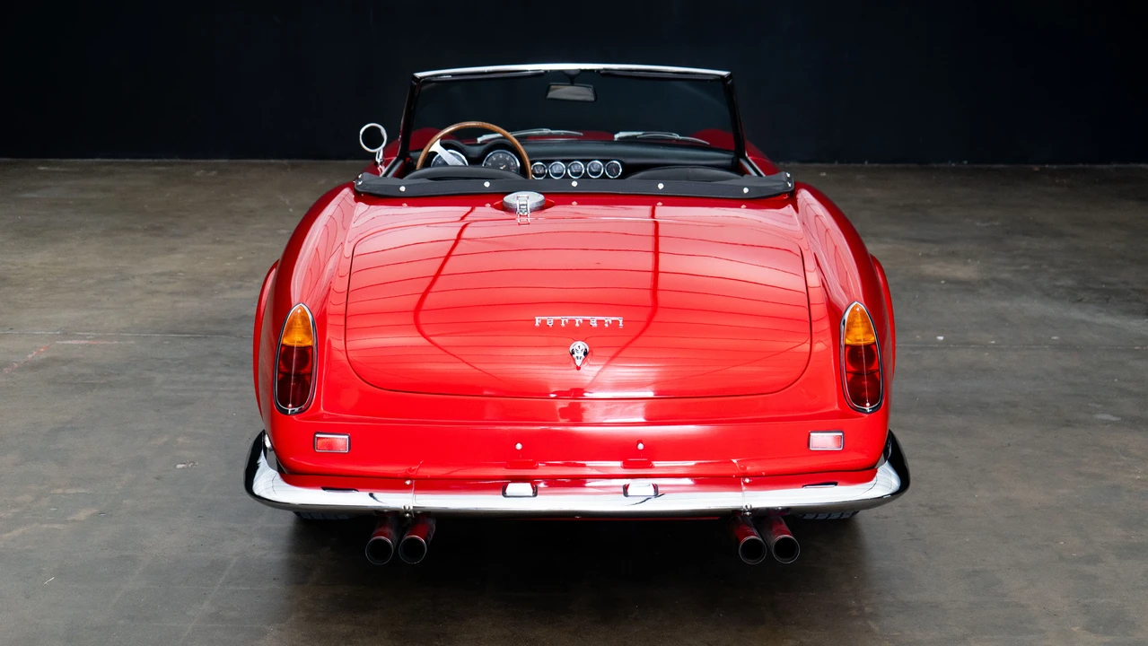 1965 Ferrari 330 GT 2+2 - Image 4 of 31