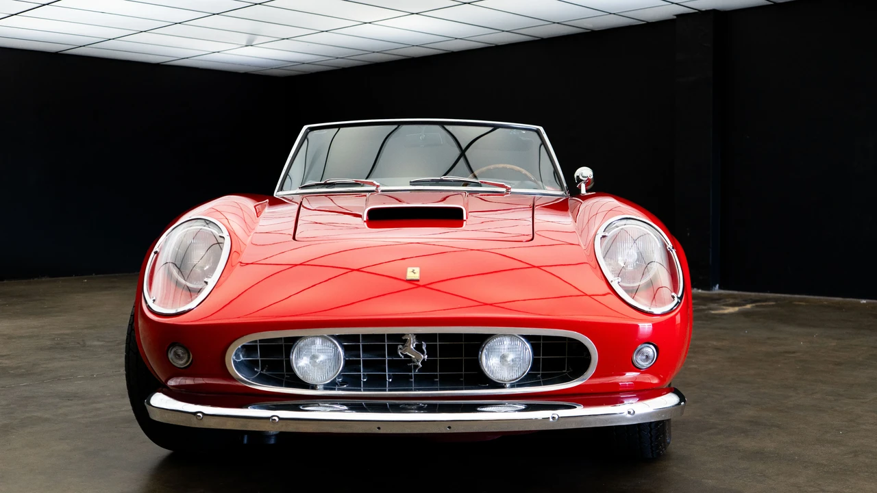 1965 Ferrari 330 GT 2+2 - Image 3 of 31