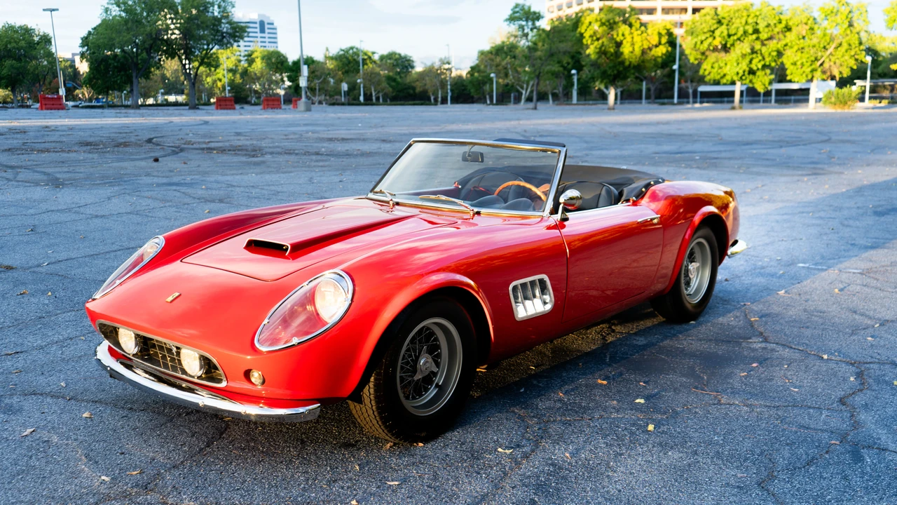 1965 Ferrari 330 GT 2+2 - Image 31 of 31