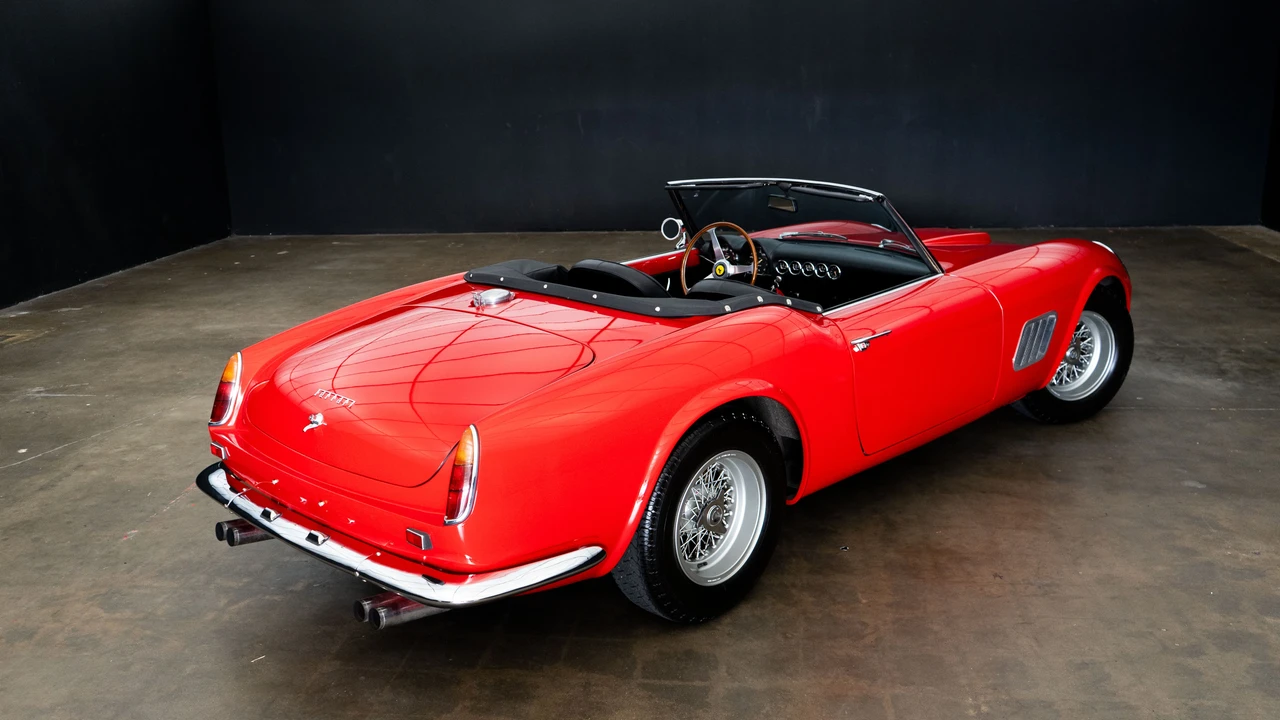 1965 Ferrari 330 GT 2+2 - Image 10 of 31