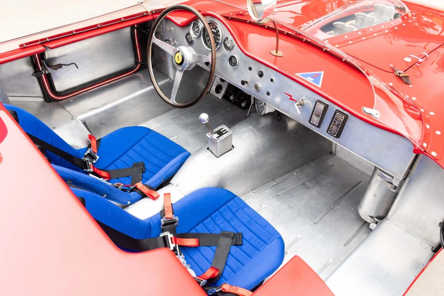1965 Ferrari 330 GT 2+2 - Image 6 of 26