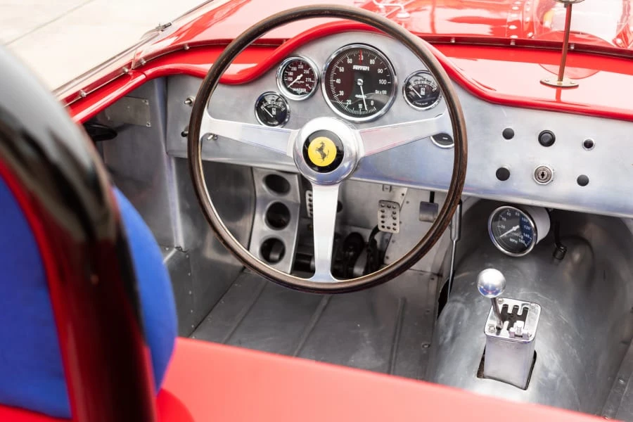 1965 Ferrari 330 GT 2+2 - Image 5 of 26