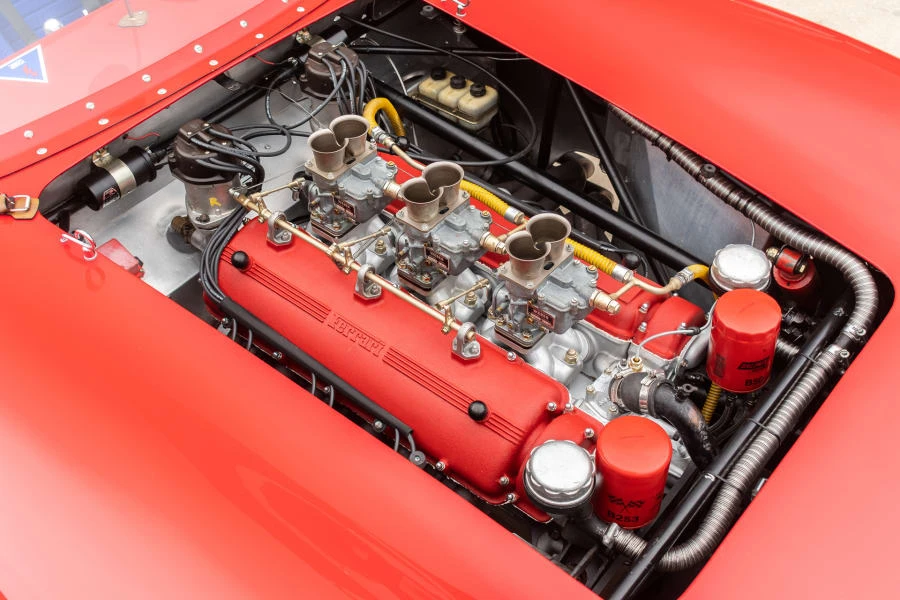1965 Ferrari 330 GT 2+2 - Image 9 of 26