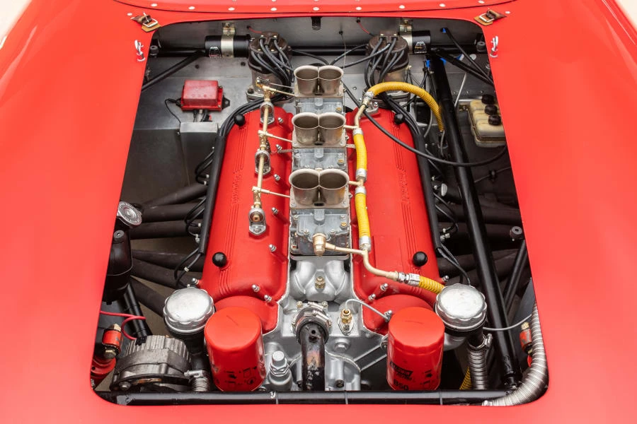 1965 Ferrari 330 GT 2+2 - Image 10 of 26