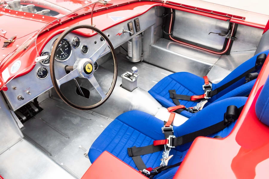 1965 Ferrari 330 GT 2+2 - Image 4 of 26