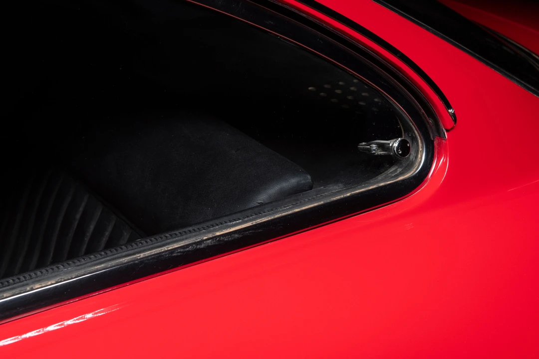 1965 Ferrari 330 GT 2+2 - Image 28 of 31