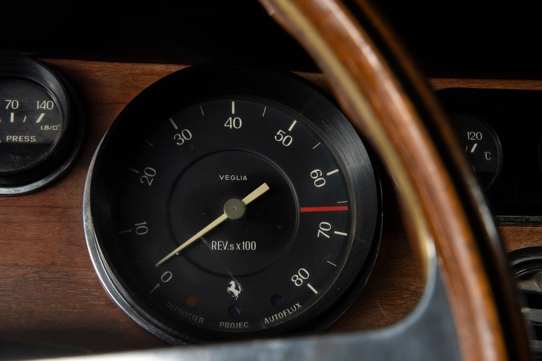 1965 Ferrari 330 GT 2+2 - Image 15 of 31