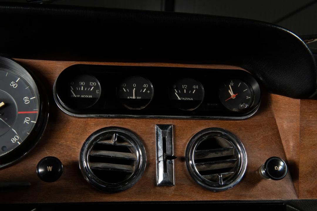 1965 Ferrari 330 GT 2+2 - Image 11 of 31