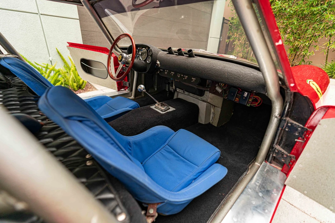 1965 Ferrari 330 GT 2+2 - Image 25 of 31