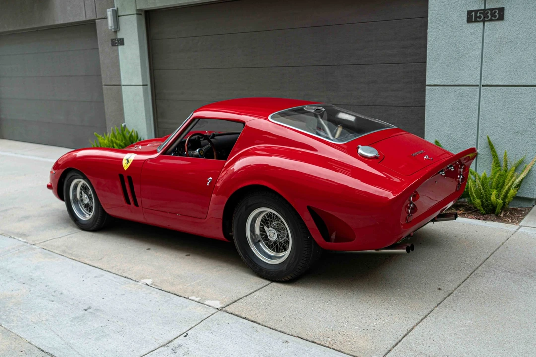 1965 Ferrari 330 GT 2+2 - Image 11 of 31