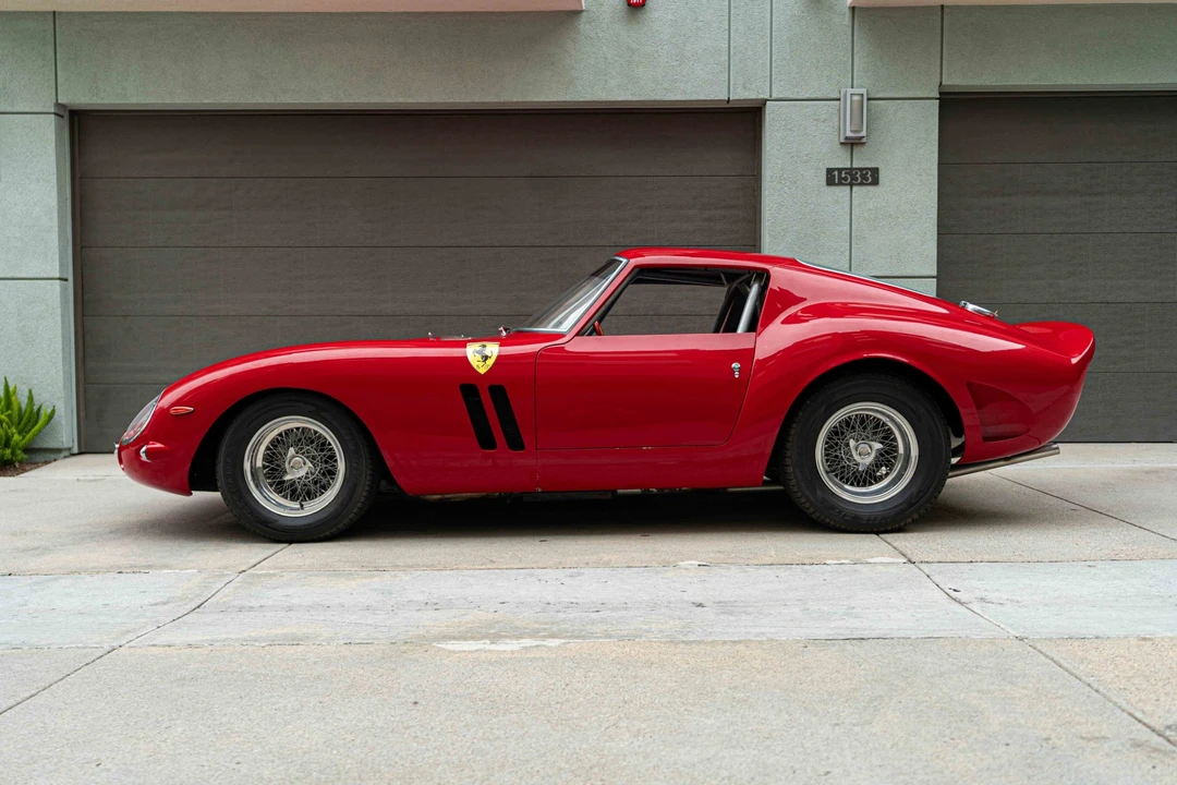 1965 Ferrari 330 GT 2+2 - Image 13 of 31