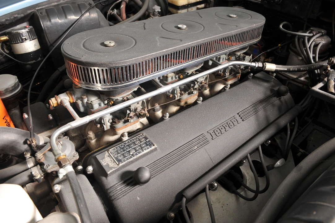 1965 Ferrari 330 GT 2+2 - Image 2 of 8