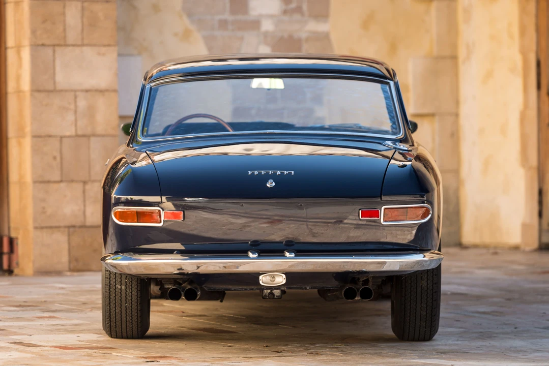 1965 Ferrari 330 GT 2+2 - Image 14 of 31