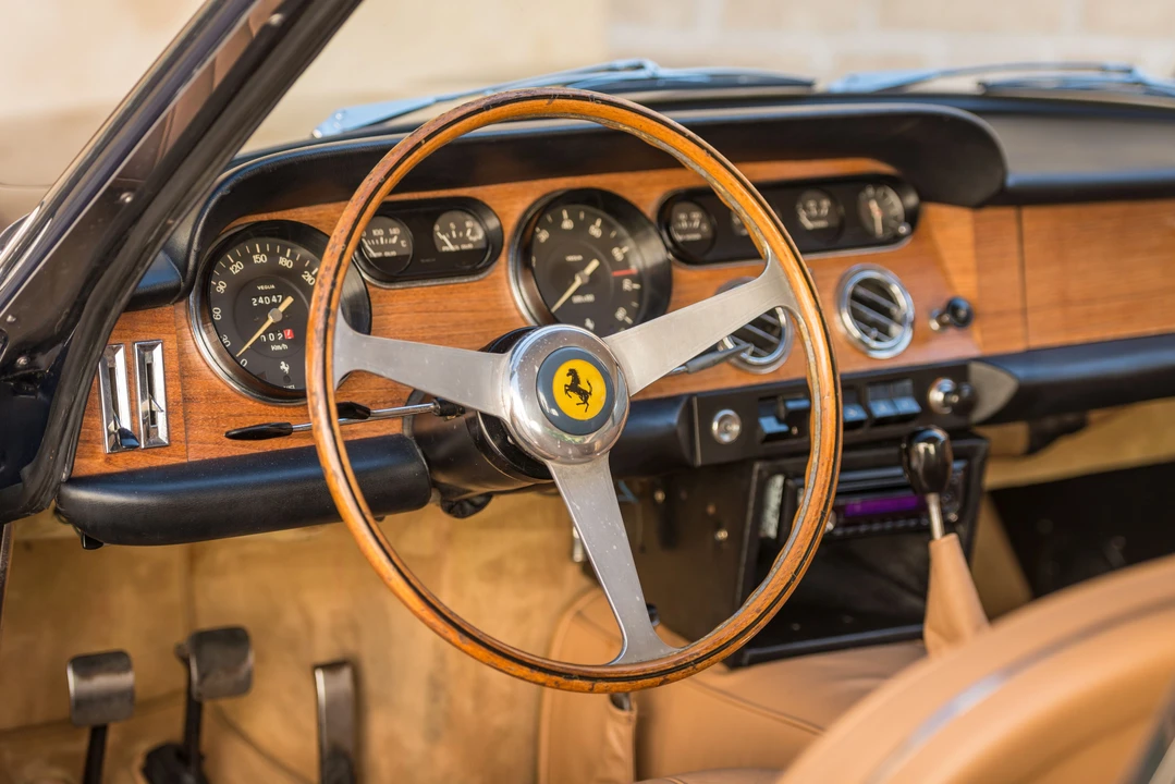 1965 Ferrari 330 GT 2+2 - Image 27 of 31