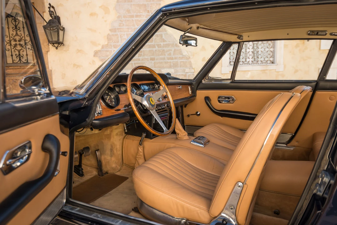 1965 Ferrari 330 GT 2+2 - Image 29 of 31