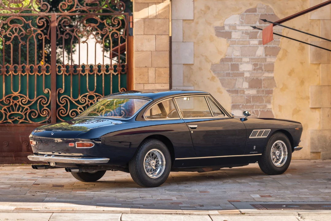 1965 Ferrari 330 GT 2+2 - Image 25 of 31