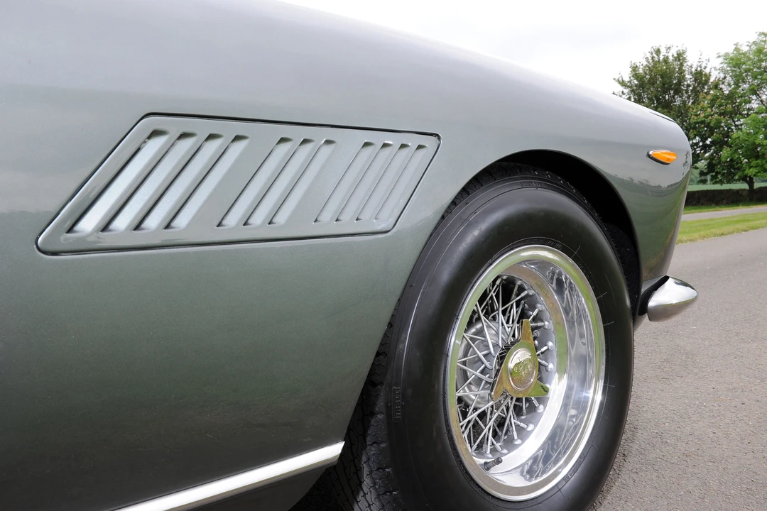 1965 Ferrari 330 GT 2+2 - Image 17 of 20