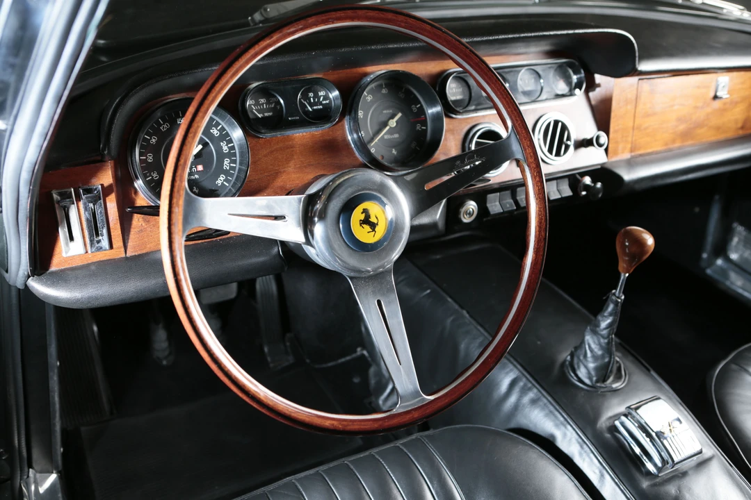 1965 Ferrari 330 GT 2+2 - Image 8 of 20