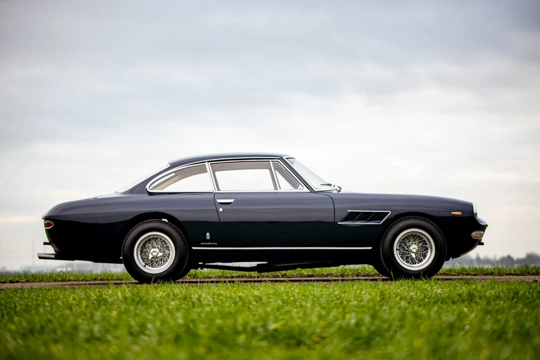 1965 Ferrari 330 GT 2+2 - Image 4 of 31