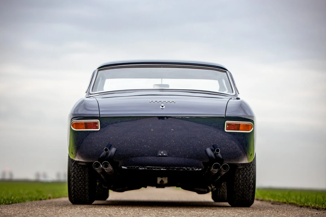 1965 Ferrari 330 GT 2+2 - Image 25 of 31