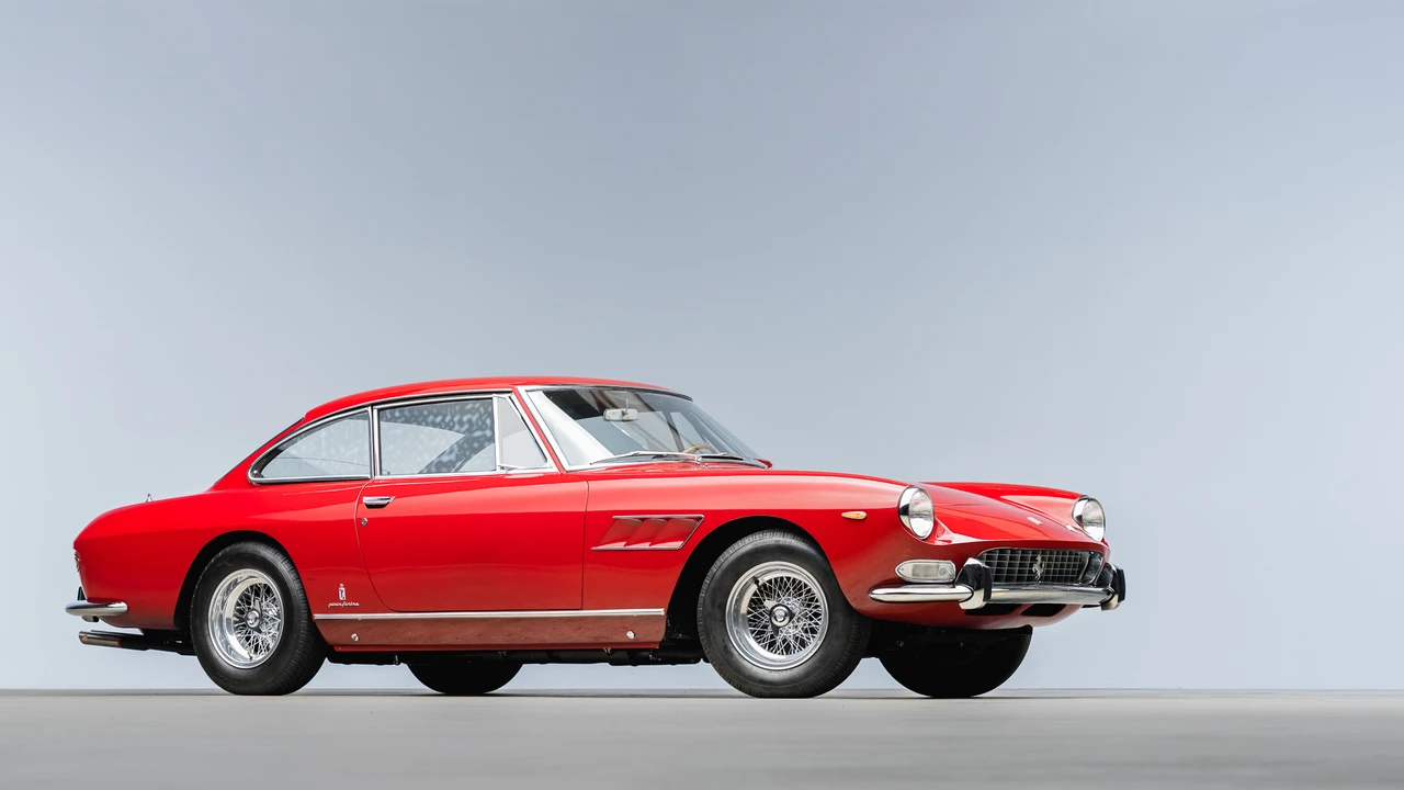 1965 Ferrari 330 GT 2+2 - Image 18 of 31