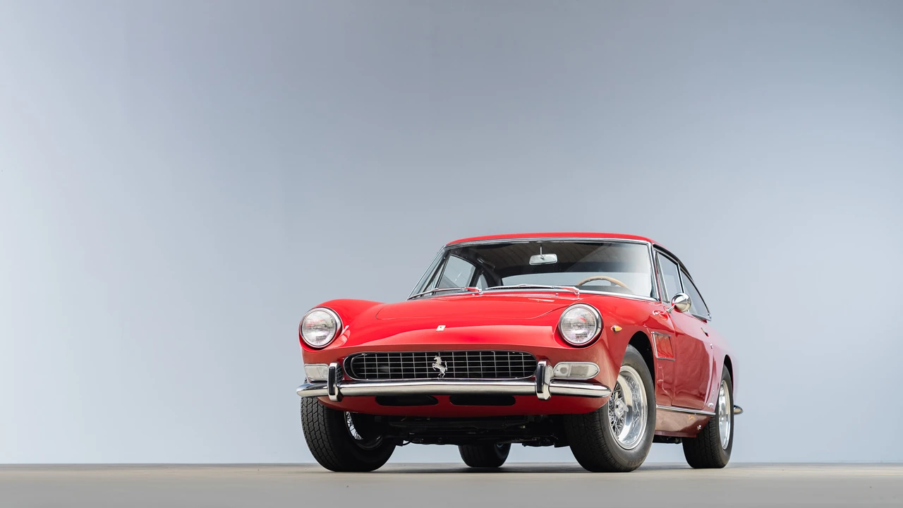 1965 Ferrari 330 GT 2+2 - Image 20 of 31