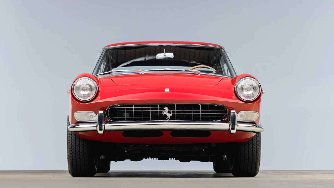 1965 Ferrari 330 GT 2+2 - Image 23 of 31