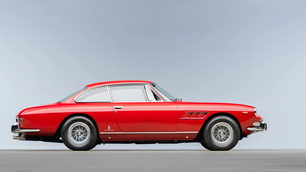 1965 Ferrari 330 GT 2+2 - Image 24 of 31