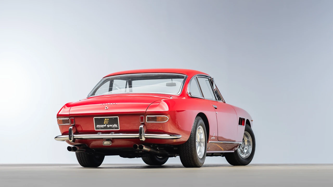 1965 Ferrari 330 GT 2+2 - Image 29 of 31