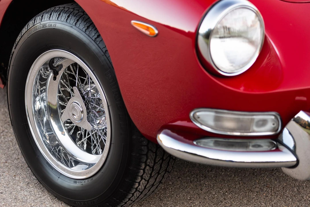 1965 Ferrari 330 GT 2+2 - Image 16 of 31