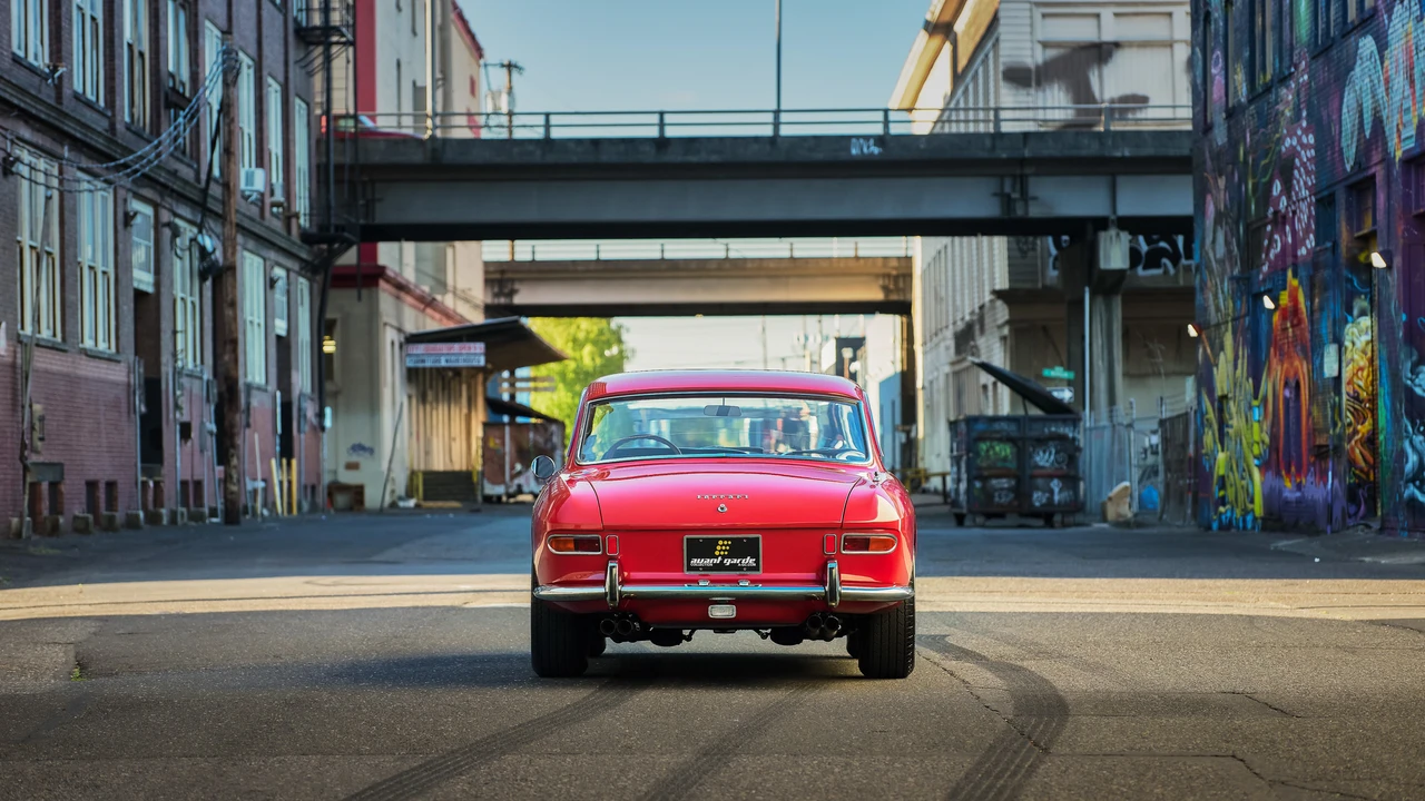 1965 Ferrari 330 GT 2+2 - Image 11 of 31