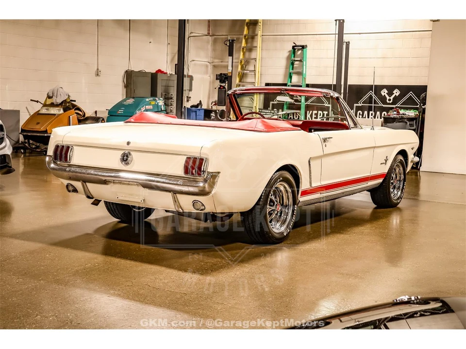 1965 Ford Galaxie 3rd Gen - Image 23 of 31
