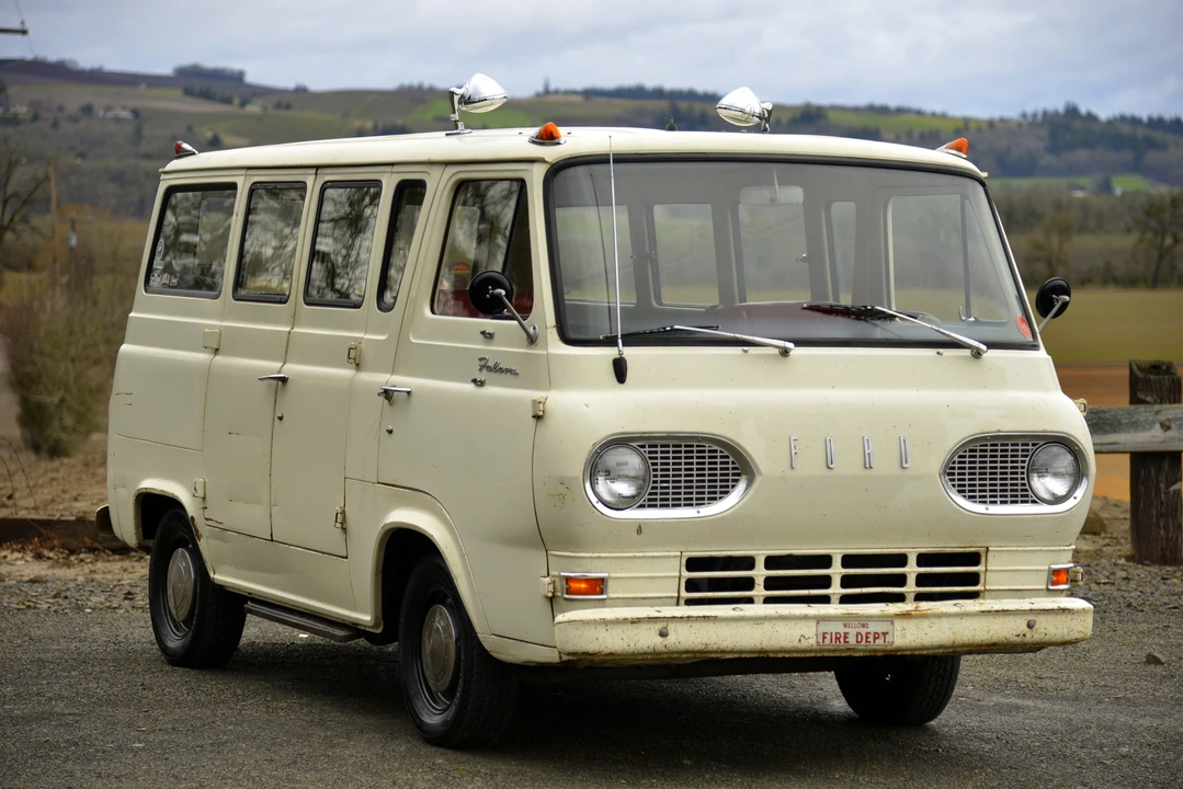 1965 Ford Econoline Van - Image 5 of 31