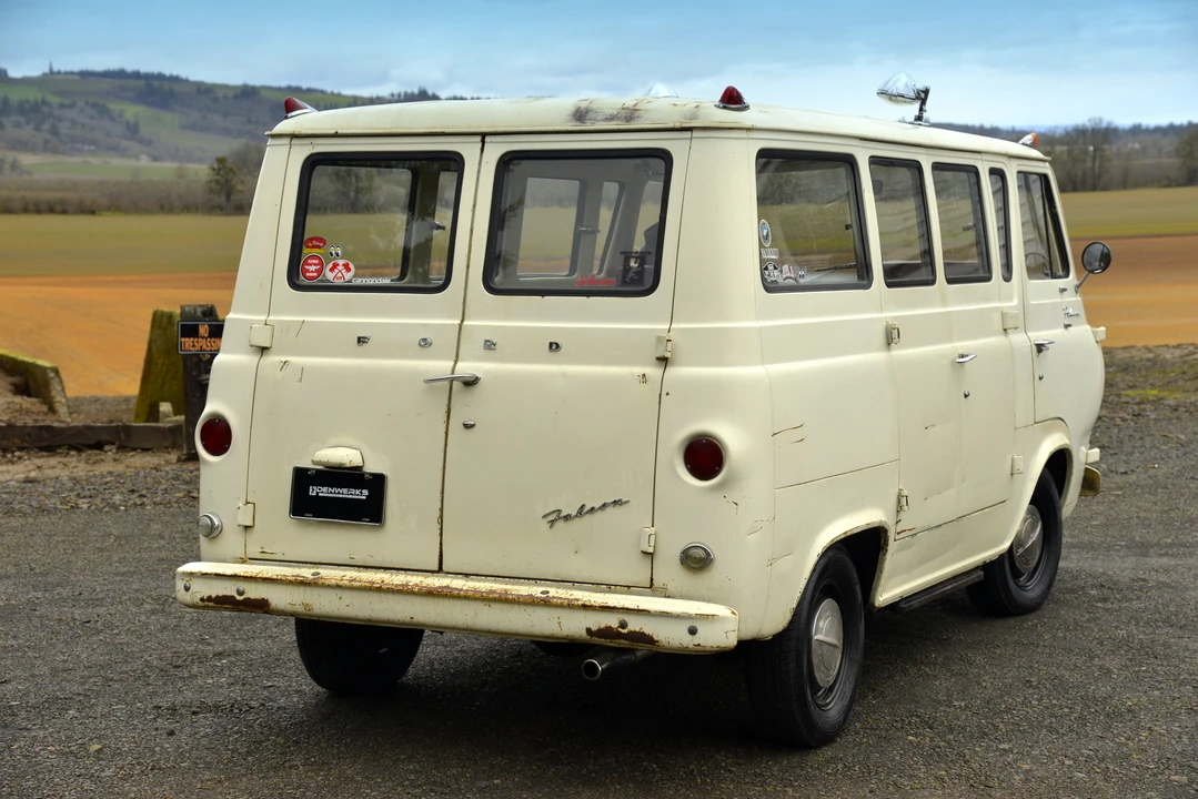 1965 Ford Econoline Van - Image 11 of 31