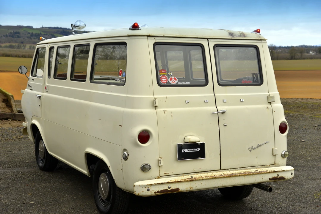 1965 Ford Econoline Van - Image 17 of 31