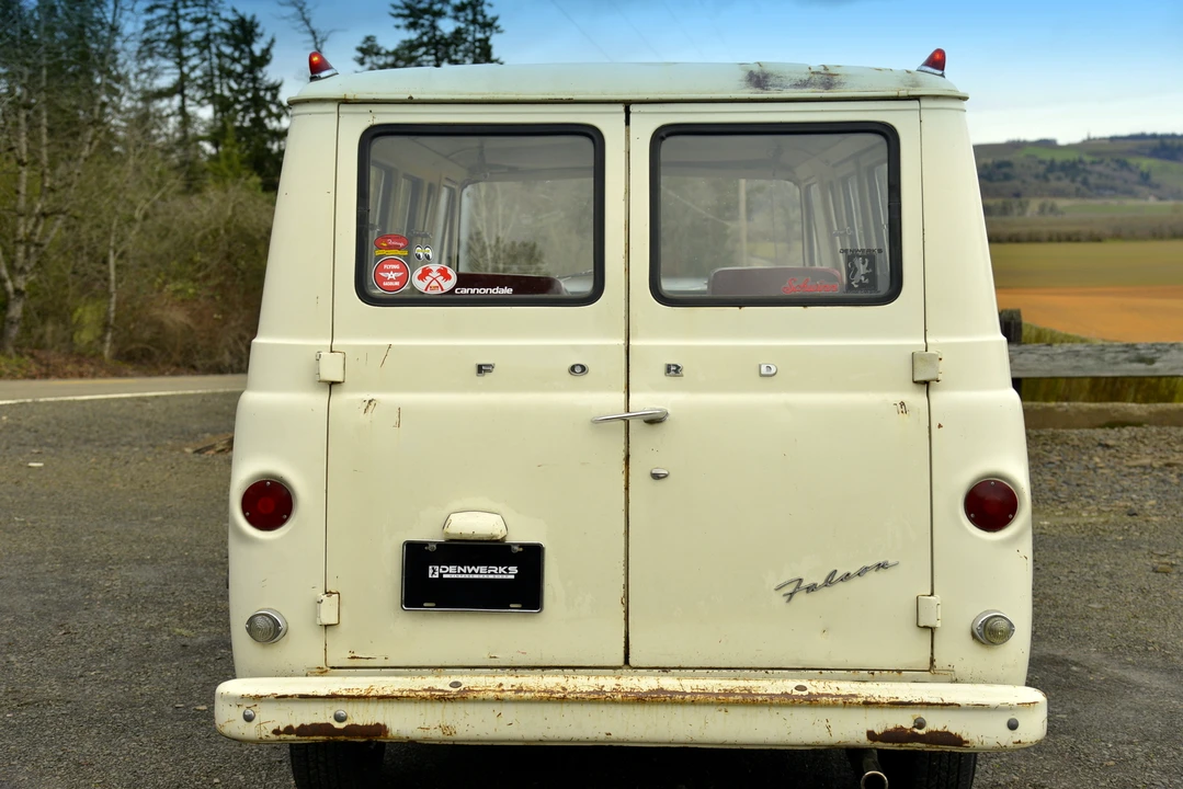 1965 Ford Econoline Van - Image 14 of 31