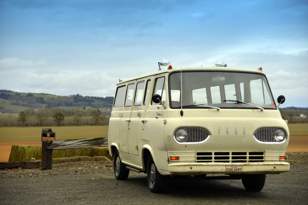 1965 Ford Econoline Van - Image 3 of 31
