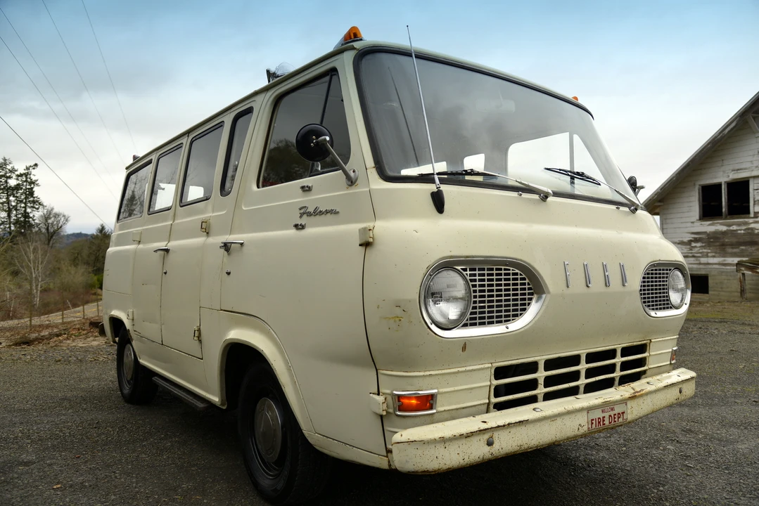 1965 Ford Econoline Van - Image 7 of 31