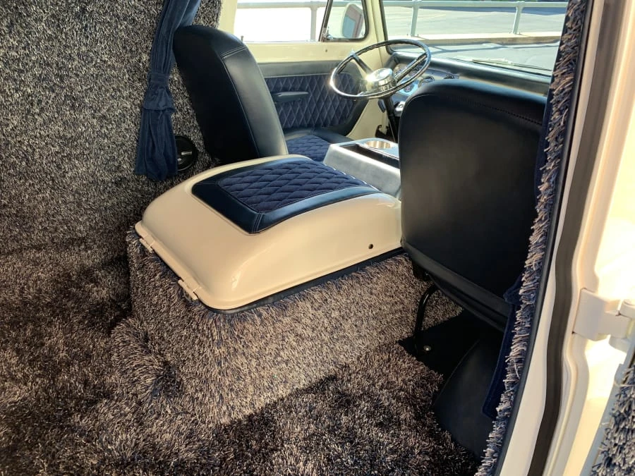 1965 Ford Econoline Van - Image 7 of 10