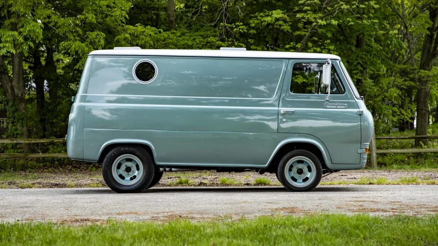 1965 Ford Econoline Van - Image 8 of 12