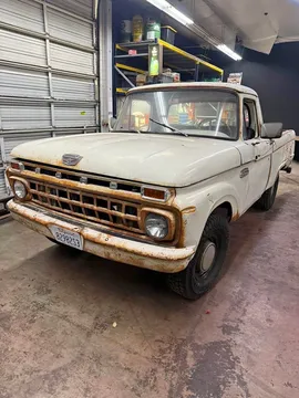 1965 Ford F-100