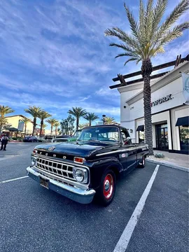 1965 Ford F-150 Custom Cab