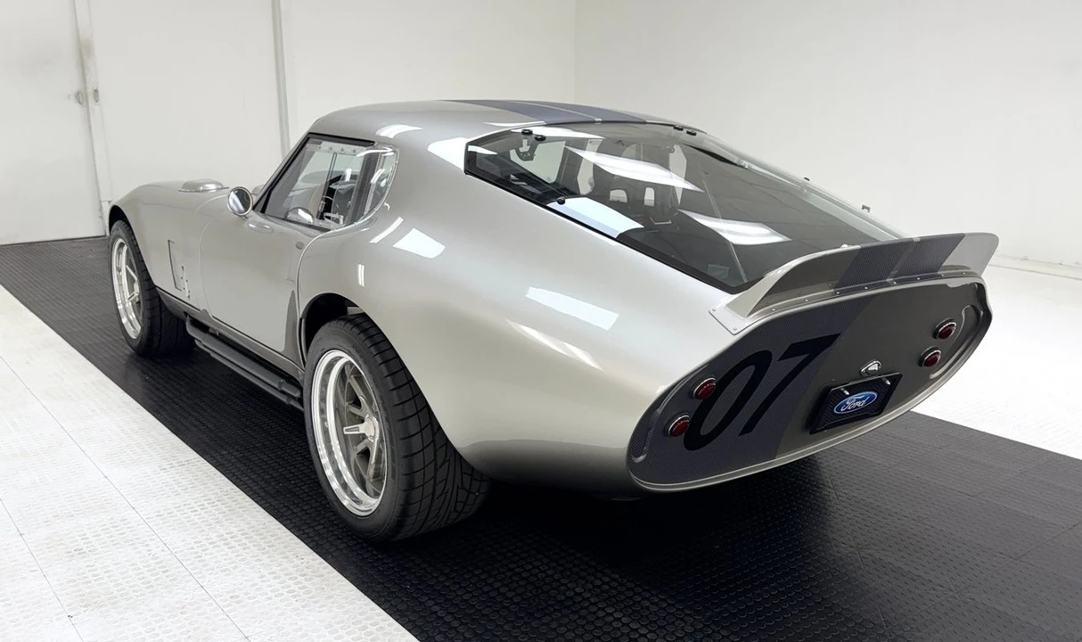 1965 Ford Replica - Image 3 of 31
