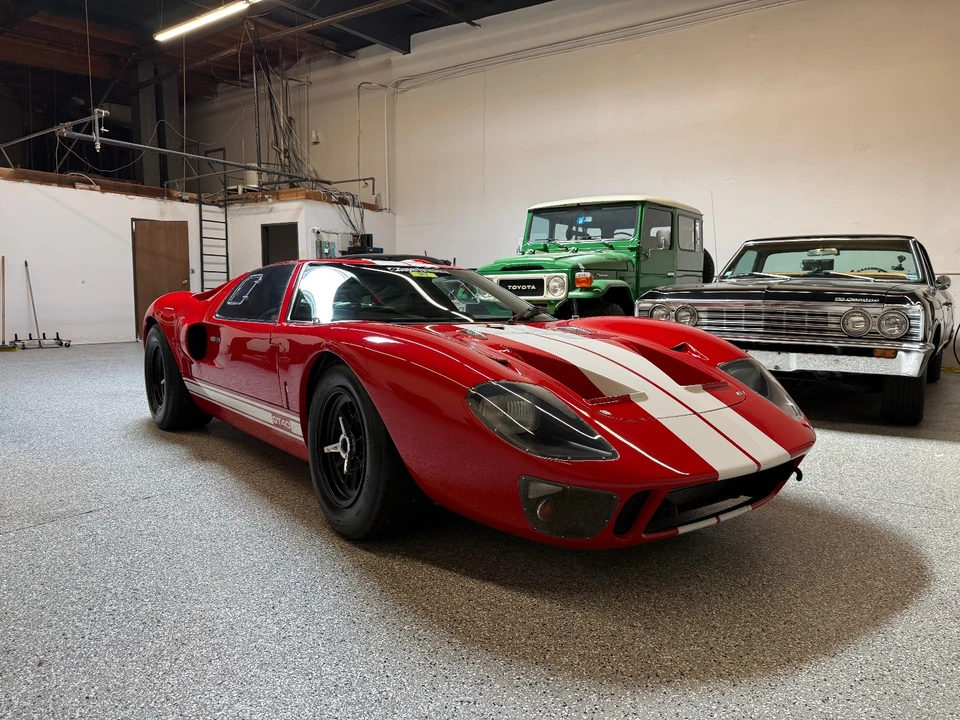 1965 Ford GT40 - Image 2 of 21