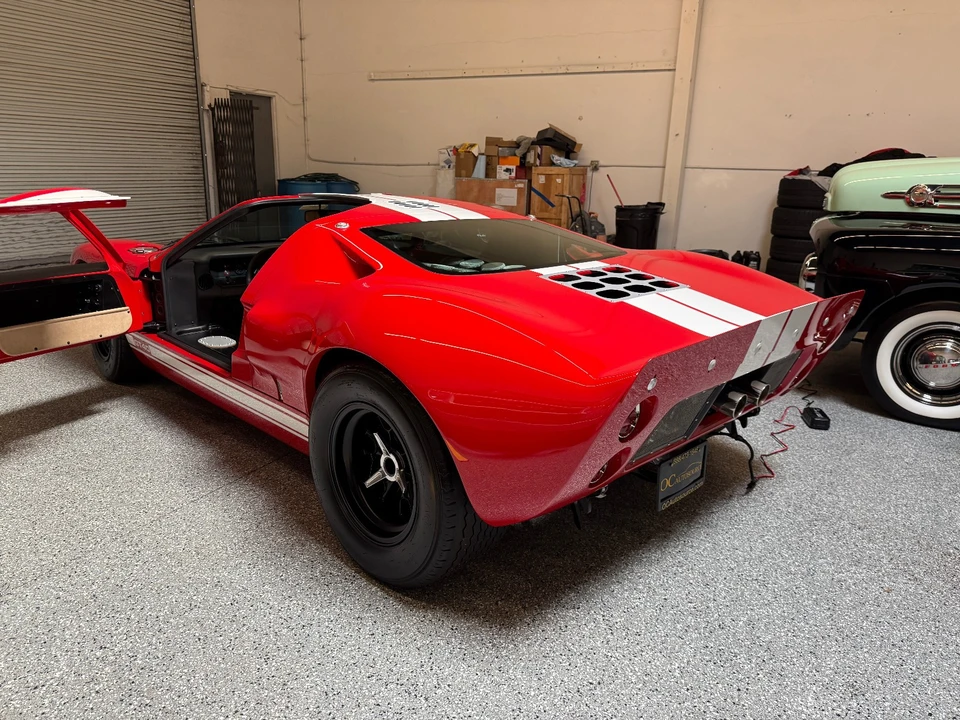 1965 Ford GT40 - Image 18 of 21