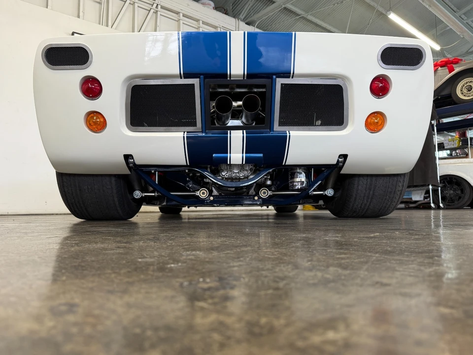 1965 Ford GT40 - Image 12 of 21