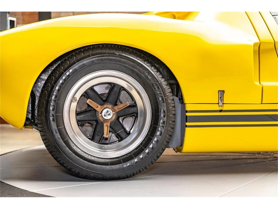 1965 Ford GT40 - Image 17 of 31